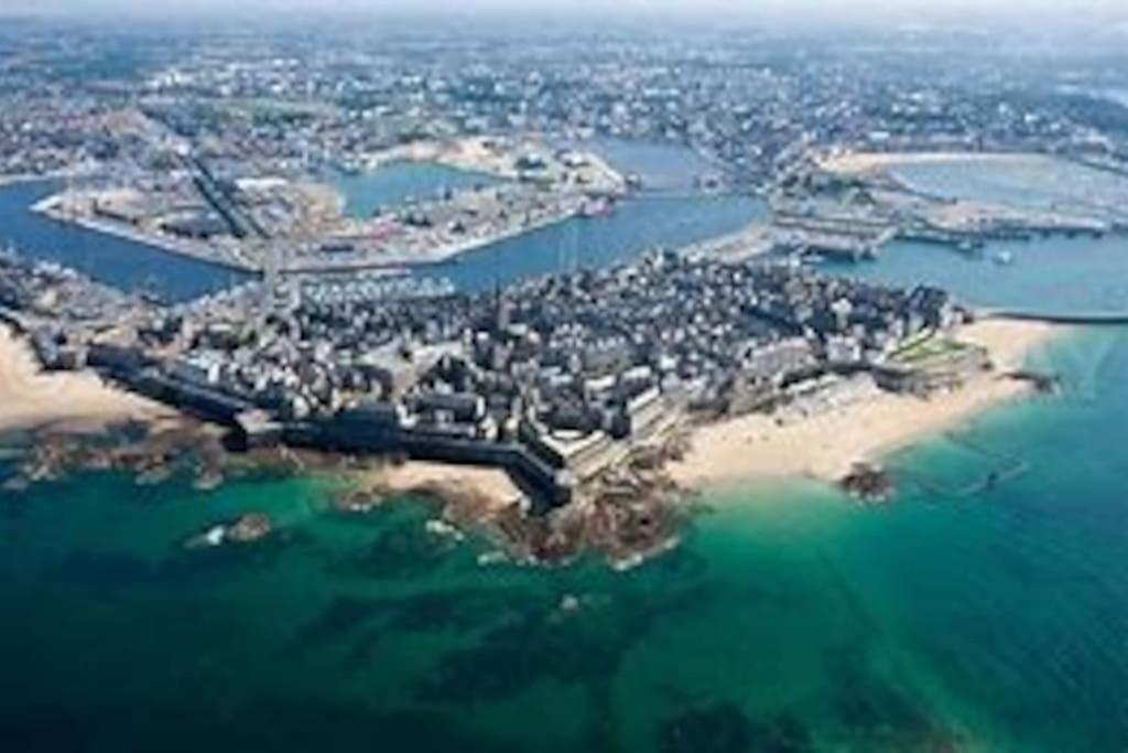Gite Ti Mad Entre Saint-Malo Et Le Mont St Michel Bonnemain Экстерьер фото